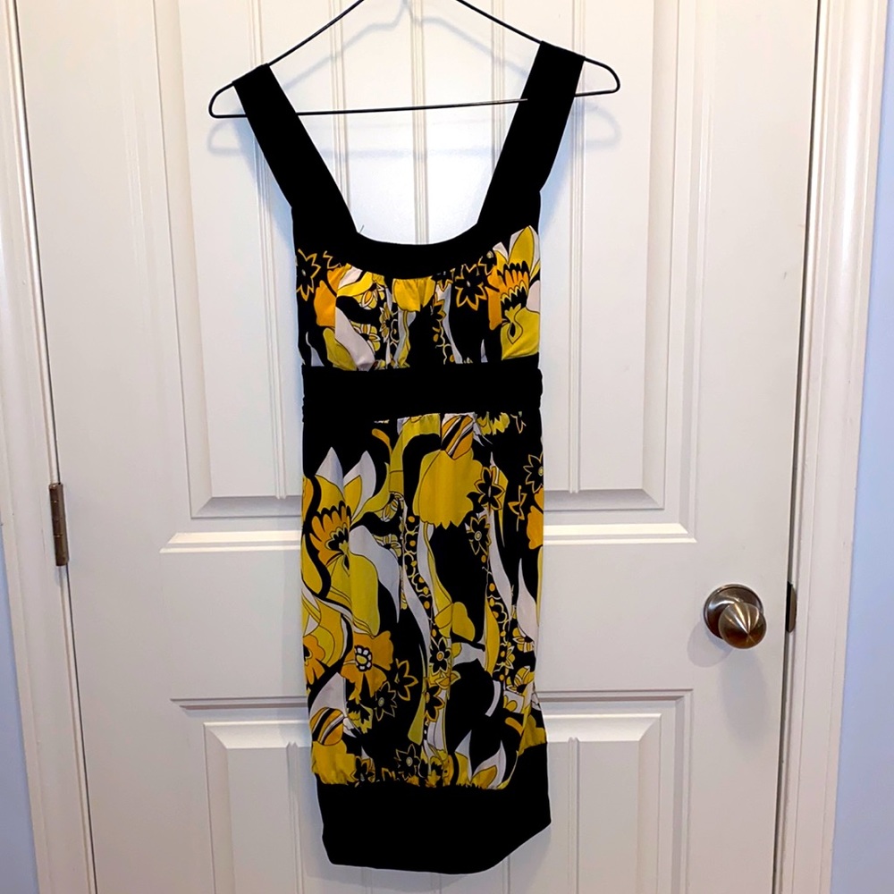 La Belle - Yellow and Black Floral Dress - Medium